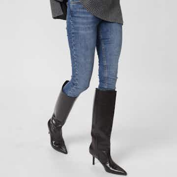 A description of the image